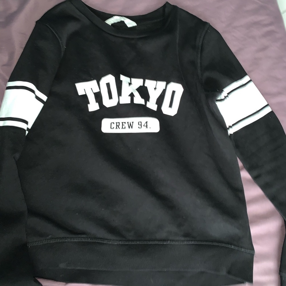 sweatshirt